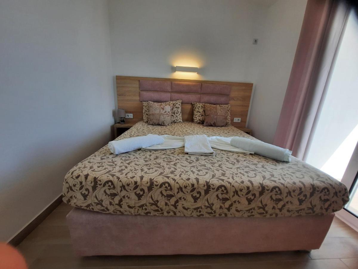 Studio Apartments Jupo Ulcinj Extérieur photo