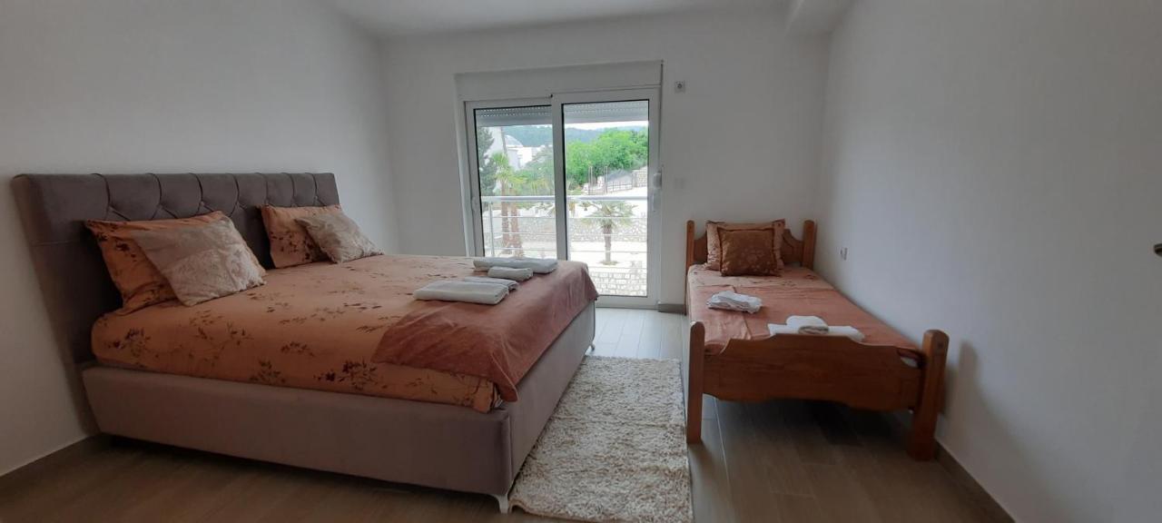 Studio Apartments Jupo Ulcinj Extérieur photo