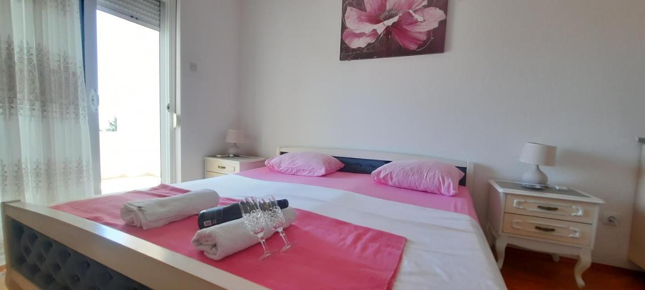 Studio Apartments Jupo Ulcinj Extérieur photo