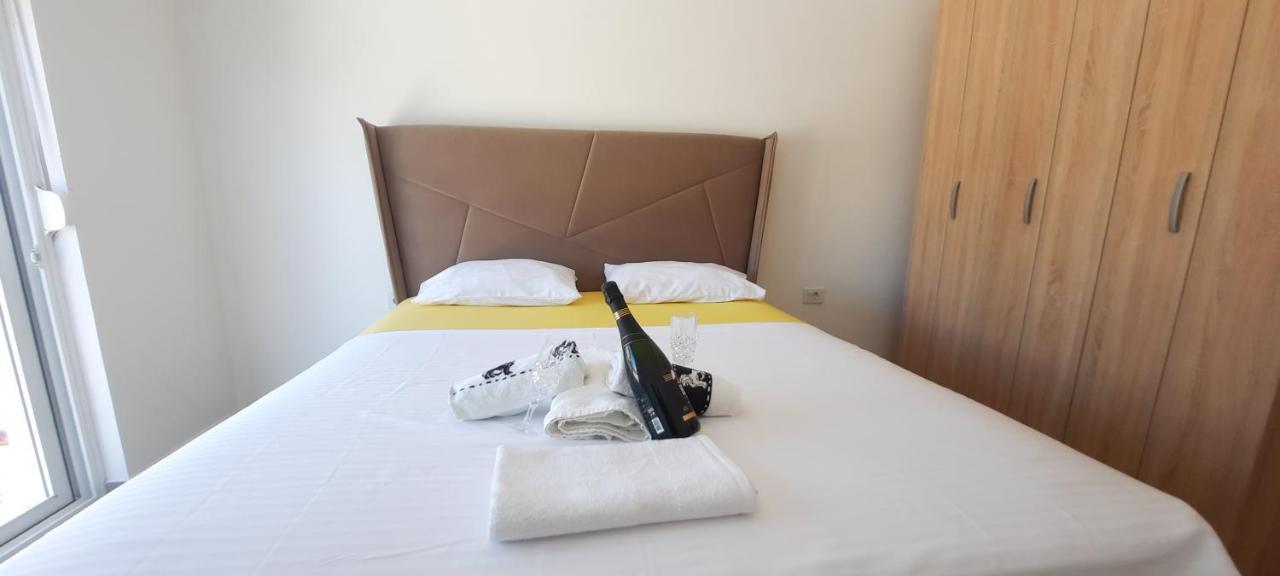 Studio Apartments Jupo Ulcinj Extérieur photo