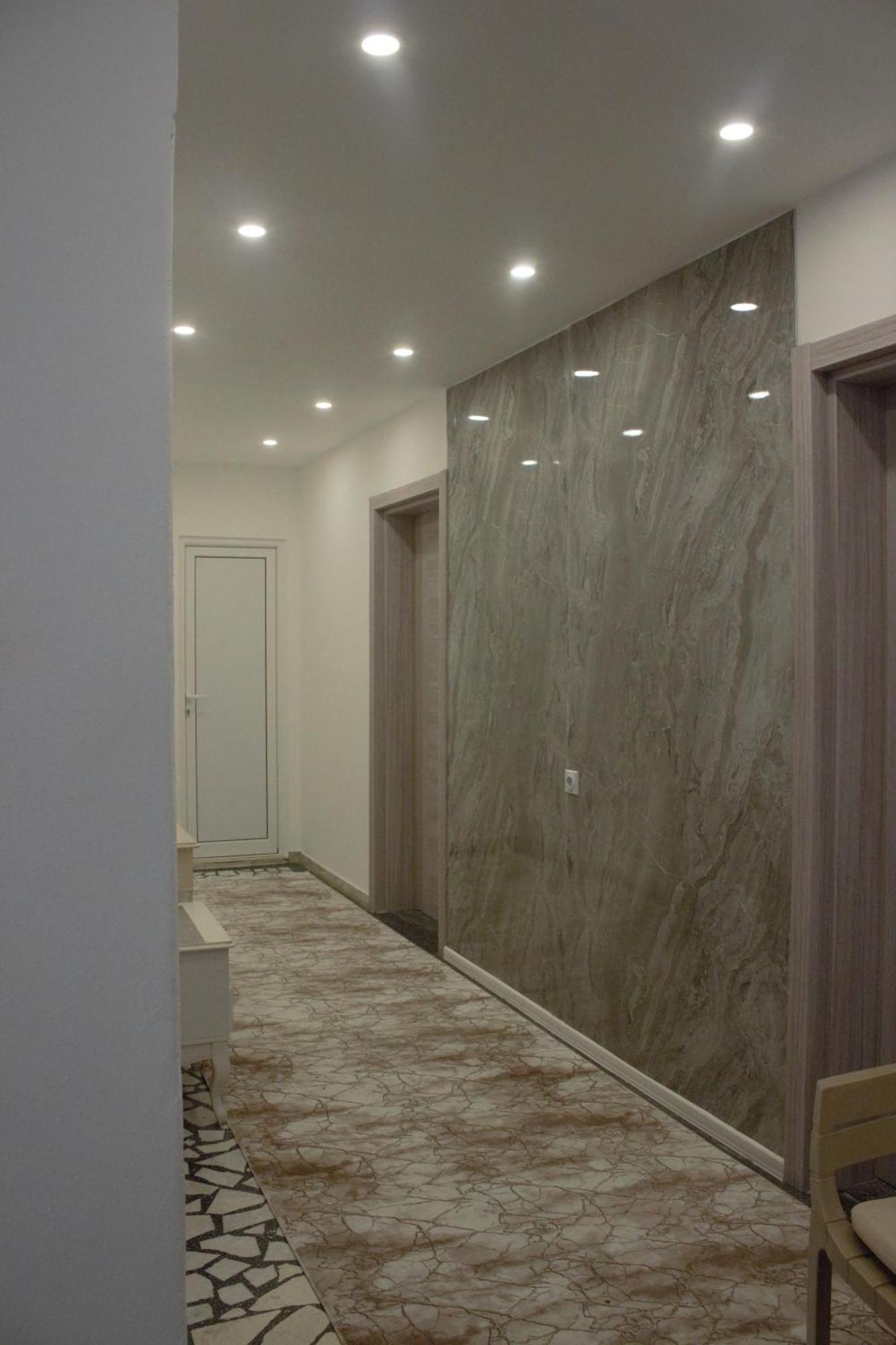 Studio Apartments Jupo Ulcinj Extérieur photo