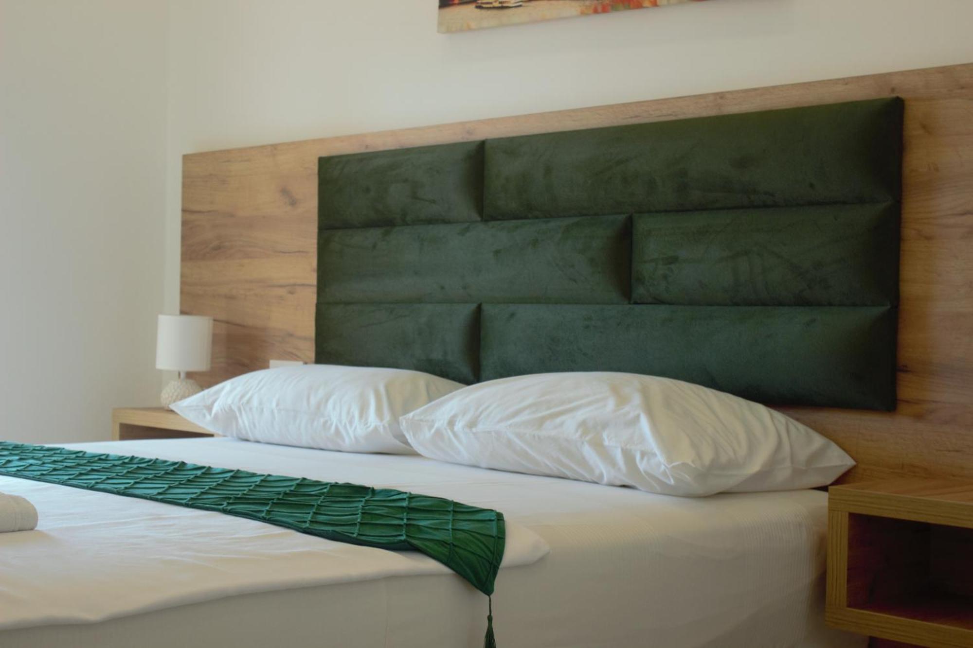Studio Apartments Jupo Ulcinj Extérieur photo